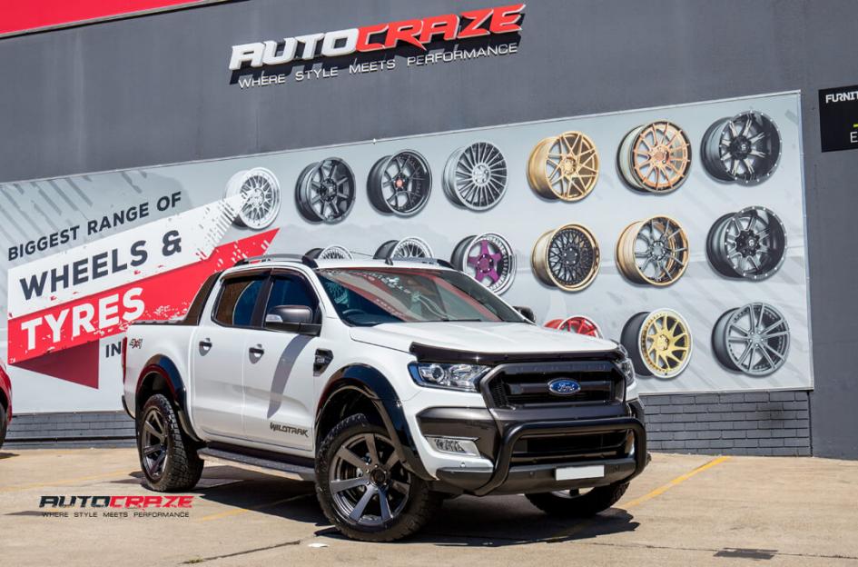FORD RANGER RTG HYPER DARK